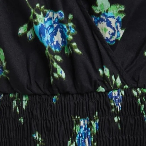 NWT Nordstrom VERO MODA Bella Sanna Floral
Print Cotton Blouse Size Medium - Picture 4 of 10